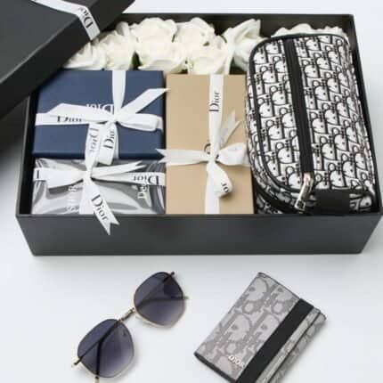 طقم هدية رجالي ماركة ديور