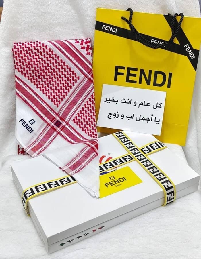 ⁦شماغ فندي رجالي⁩ - الصورة ⁦4⁩