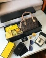⁦طقم هدية فندي فخم نسائي⁩ - الصورة ⁦3⁩