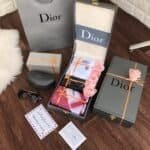 هدية رجالي شماغ و قماش و عطر و نظارة