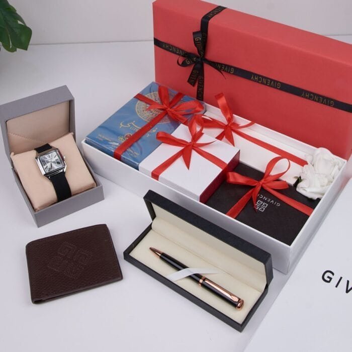 ⁦طقم رجالي فخم من Givenchy⁩ - الصورة ⁦3⁩