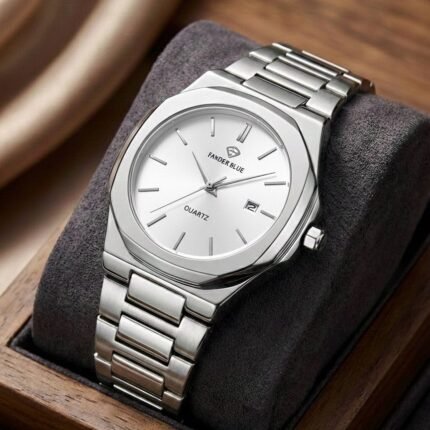 ادوري هدية تفتح النفس؟ قدّمي له ساعة رجالية فخمة مع كرت ضمان الجودة! تصميم أنيق، خامة قوية، ولمسة فاخرة ترفع قيمتها. مثالية للرجل اللي يستاهل كل شيء مميز.