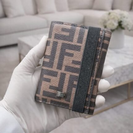  محفظة فندي الرجالية الفاخرة 