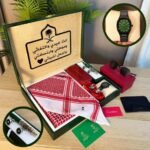 شماغ وساعة وقلم باسمك مع بوكس جلد أنيق جاهز للإهداء مع شحن مجاني مناسب للعيد والمناسبات