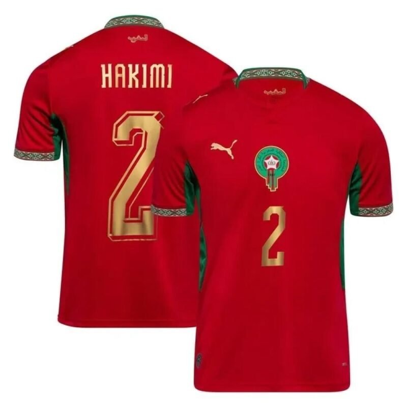 تيشيرت منتخب البرتغال الأساسي بتصميم أحمر كلاسيكي وتفاصيل خضراء أنيقة، يمنحك ستايل رياضي قوي ومميز. خامة خفيفة ومريحة مناسبة للمباريات، التمرين، السفر والطلعات اليومية. خيار مثالي كهدية لعشاق كرة القدم ومحبي المنتخب البرتغالي. اطلبه الآن وخلي إطلالتك جاهزة للتشجيع.