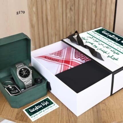 هدية اليوم الوطني للزوج مع قماش ثوب وشماغ وساعة بالاسم